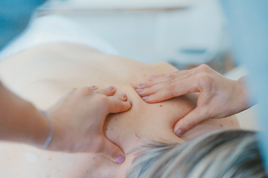 The Art of Drawing Readers In: Your attractive post title goes here Massage